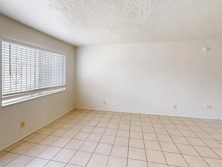 3418-Thaxton-Ave-SE-Apt-24-Living-Room 1_10272024