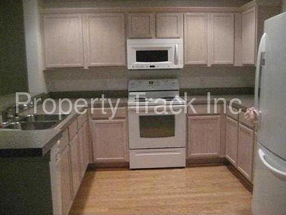 3rd image of 3306 Las Campos Pl