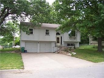 1st image of 3032 S 14th St
