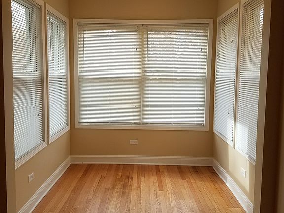 3rd image of 4851 N Rockwell St APT 1