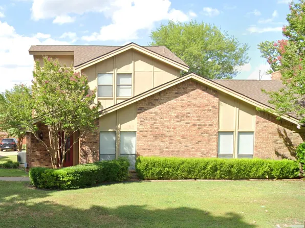 6426 Lago Vista Dr, Benbrook, TX 76132