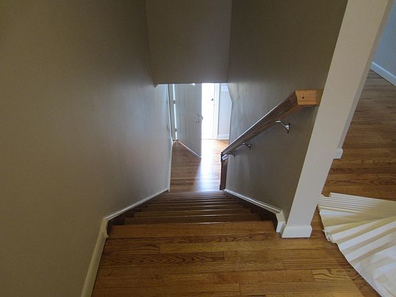 4th image of 2B Lynn Ct