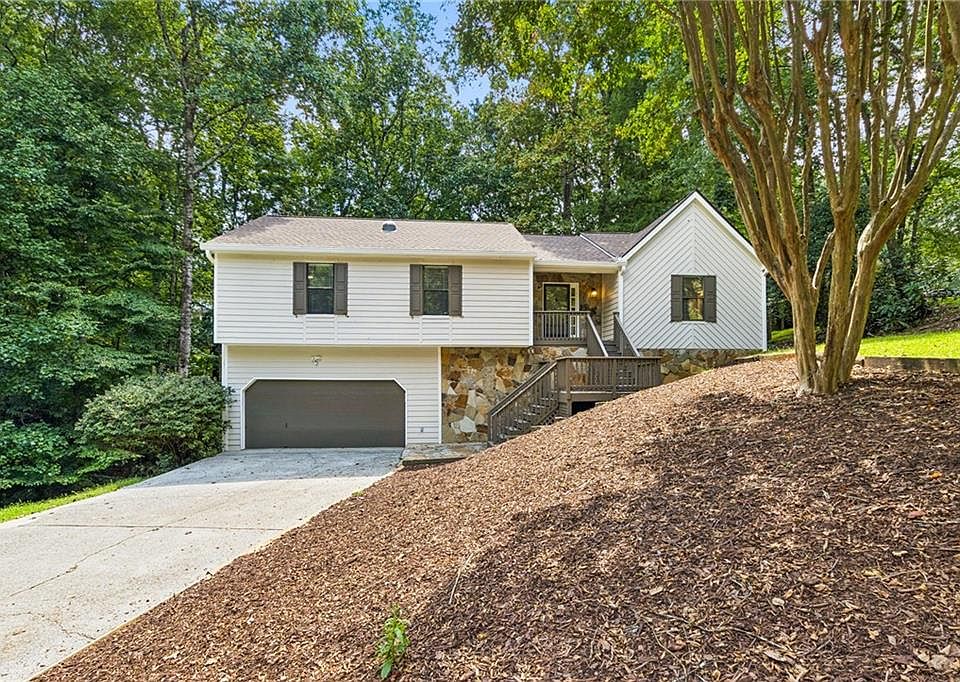 1st image of 4656 Saybrook Ct