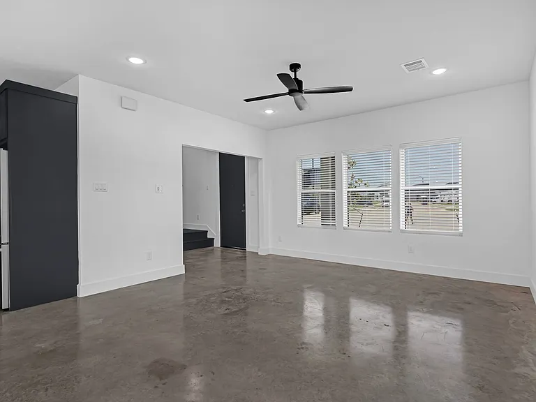 3001 Alpha Wolf Ct — Photo 29