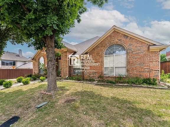 2nd image of 2832 Bluffview Dr