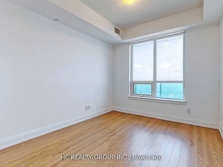 7171 Yonge St #2305 — Photo 14
