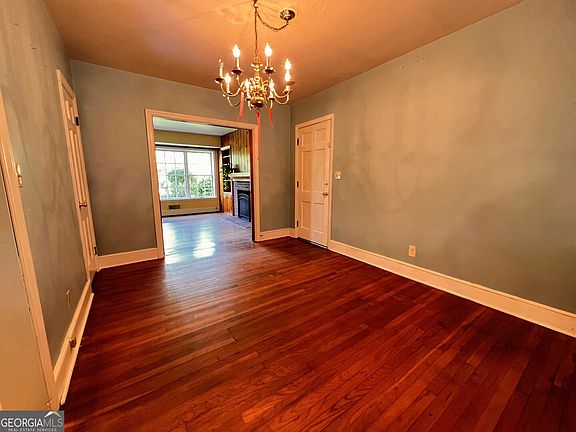 4th image of 606 Brookwood Dr