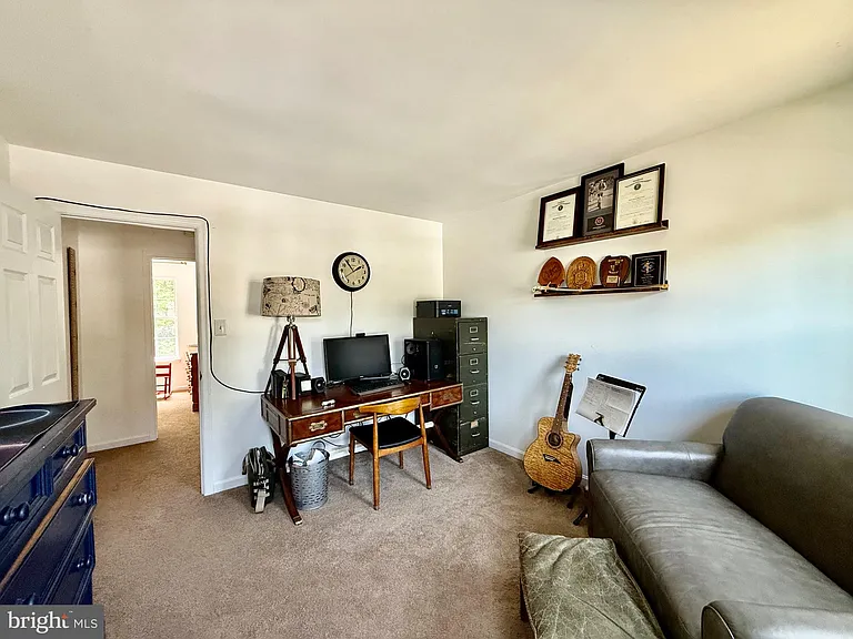 8 Woodmont Ct — Photo 15