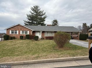16 Gloucester Rd, Front Royal, VA 22630