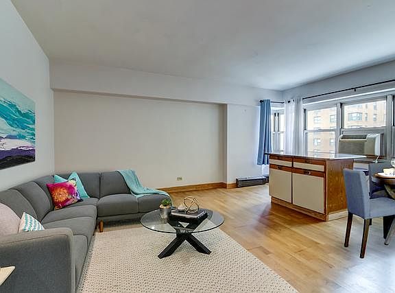 3rd image of 4970 N Marine Dr APT 325