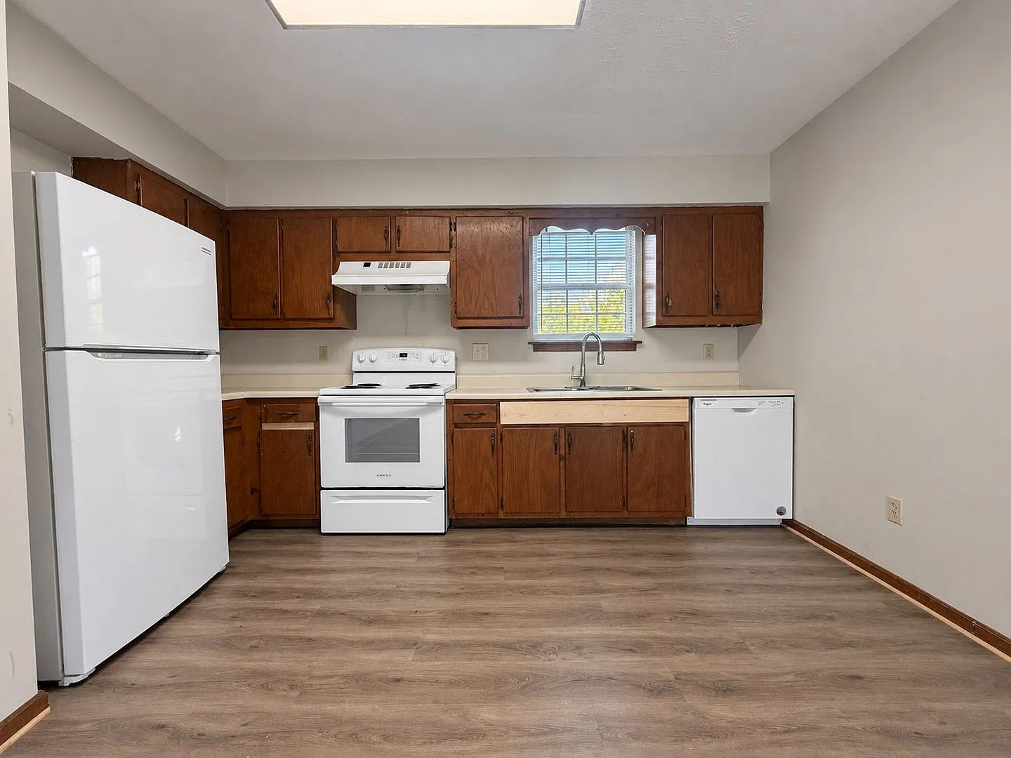 5102 Dodson Branch Rd — Photo 3