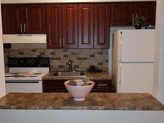 3rd image of 130 NE 41st St #14