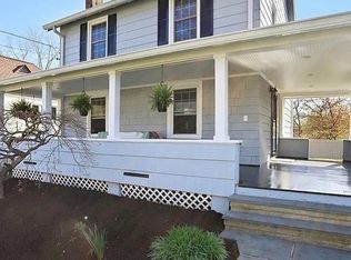 22 Cedar Crest Pl, Norwalk, CT 06854