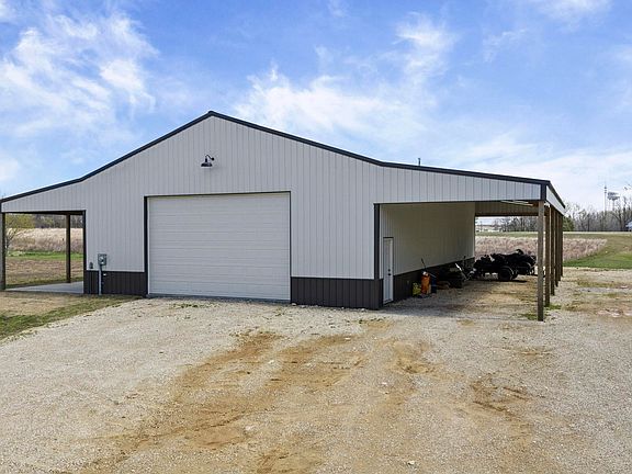 3rd image of 230 McQuiston Rd