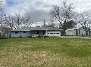 E3833 Casey Rd, Waupaca, WI 54981