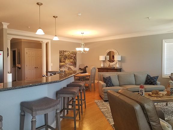 3rd image of 222 Sheffield Dr APT C6