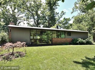 2003 Marthas Rd, Alexandria, VA 22307