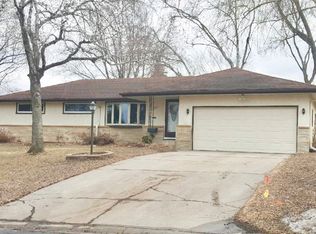3512 32nd Ave NE, Saint Anthony, MN 55418