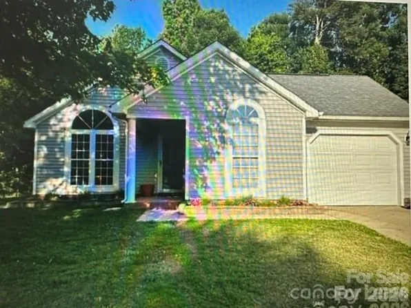 9022 Brad Ct, Matthews, NC 28104