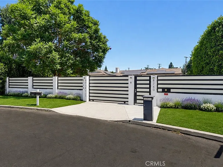 8740 Paso Robles Ave — Photo 1