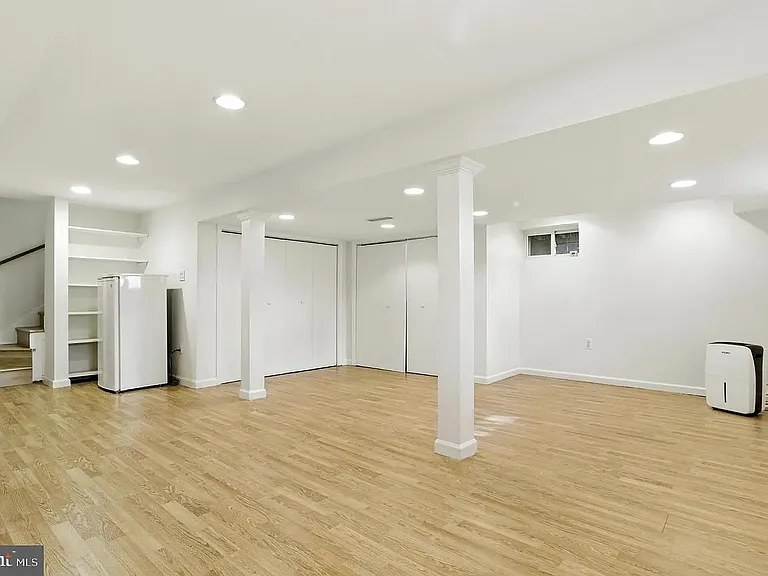 6407 Kirby Rd — Photo 30