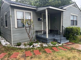 1405 Briar Cliff Rd, Dallas, TX 75235