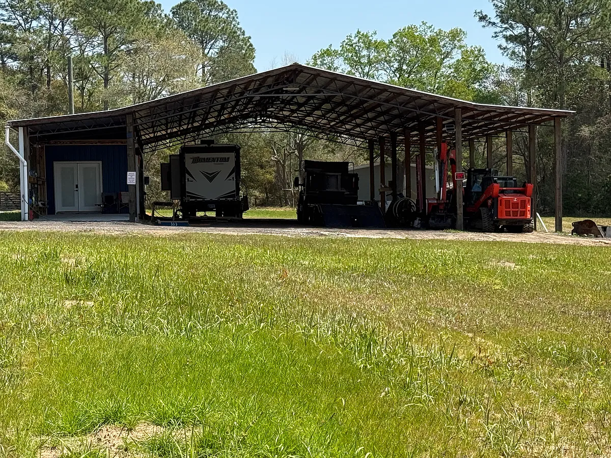 Building Photo - 7879 Interstate Ct