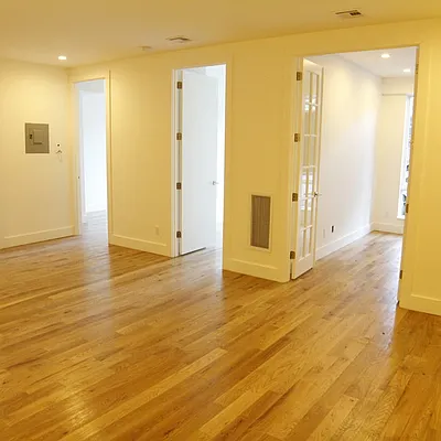 Rented by Nooklyn NYC LLC | media 58