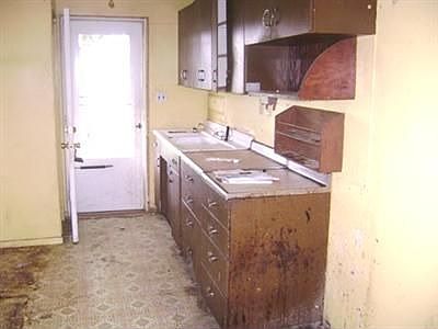 2nd image of 303 Drake Ave
