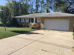 107 Brentwood Dr, East Peoria, IL 61611