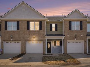 60 Hill Shore Ln, Clayton, NC 27520