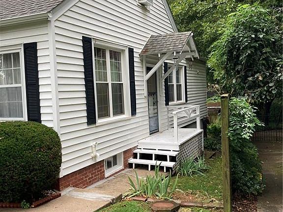 4th image of 1823 Crest Ave