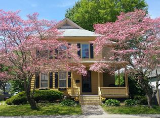 32 School St, Middleboro, MA 02346
