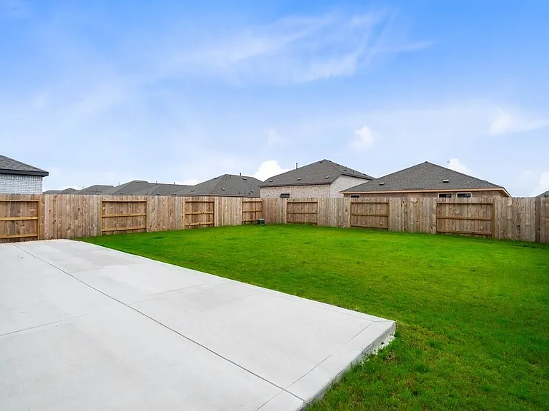 2074 Solstice Landing Dr — Photo 37