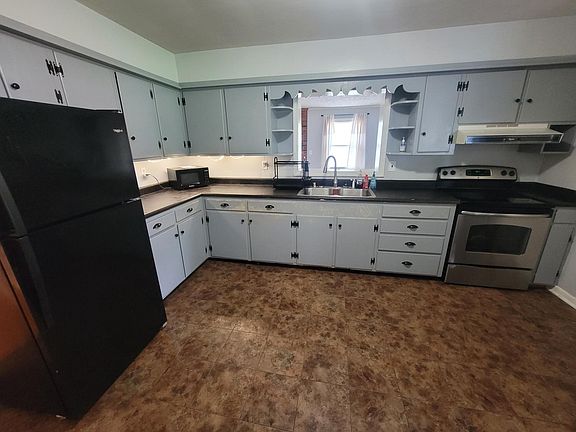 2nd image of 404 Crab Orchard St