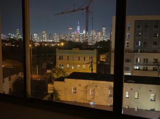 180 Academy St #609, Jersey City, NJ 07306