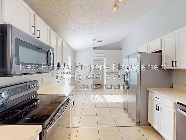 3212 Shadow Creek Rd — Photo 16