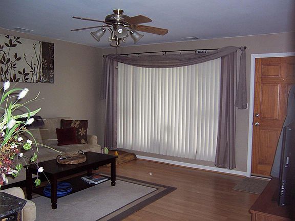 3rd image of 1026 Gault Dr