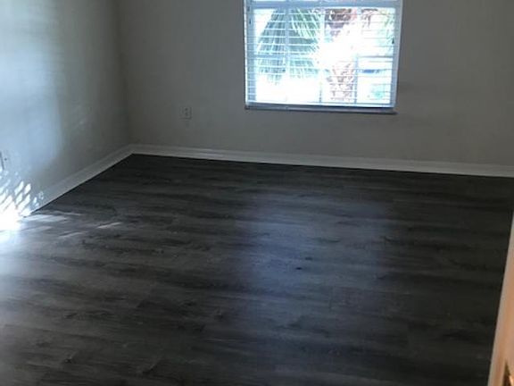 4th image of 5032 Lantana Rd #205