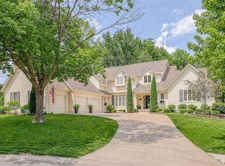 9018 W 139th Ter, Overland Park, KS 66221