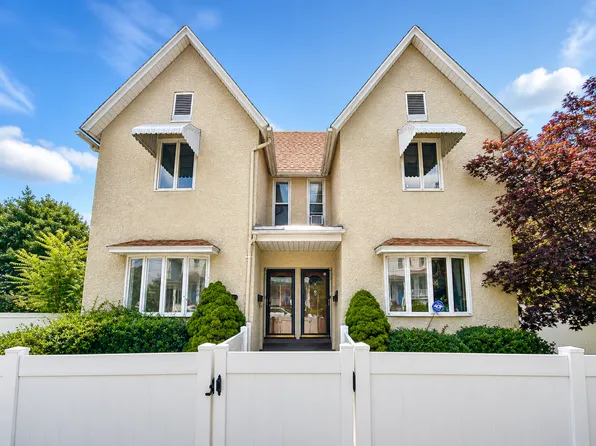 1313 Price St, Scranton, PA 18504