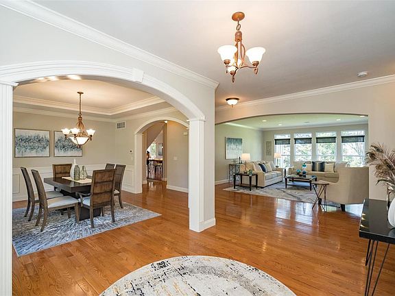 3rd image of 12365 Mulberry Tree Ct