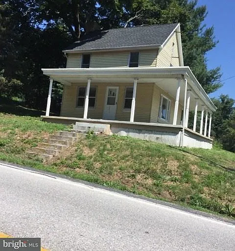 65 Peach Glen Idaville Rd photo 1