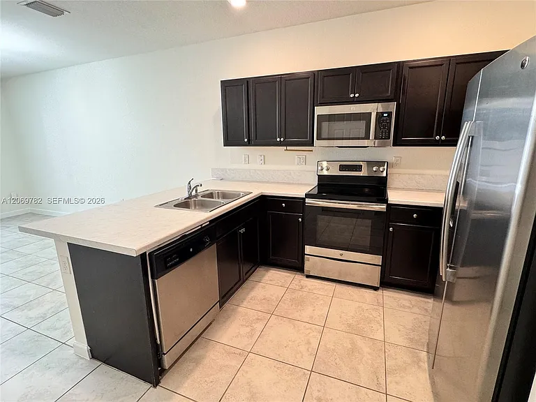 11424 SW 252nd St — Photo 8