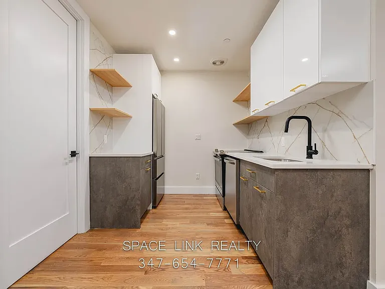 177 Montrose Ave #4B — Photo 6