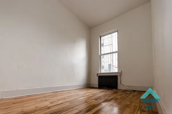 Rented by EXR | media 8