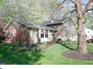 107 Forest Rd, Moorestown, NJ 08057