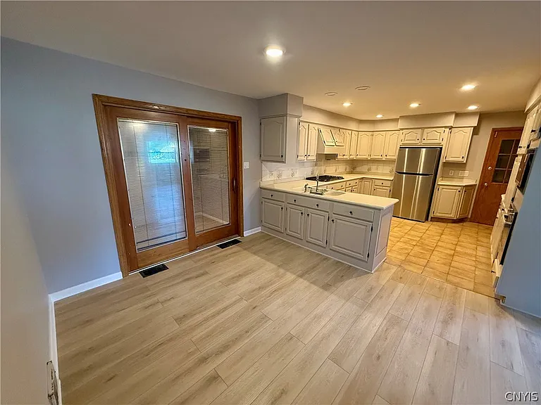 106 Keith Dr — Photo 10