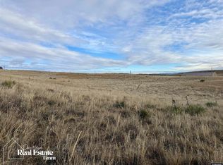 3254 Sunburst Dr, Evansville, WY 82636