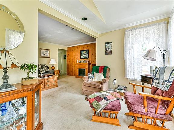 3rd image of 2836 Bella Vista Dr